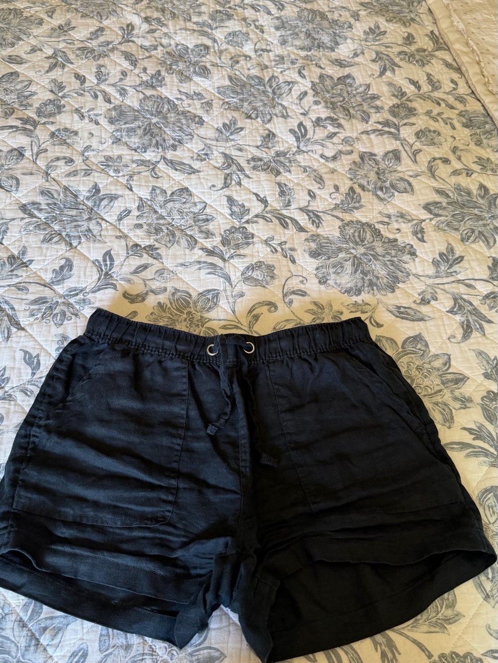 C&C California 100% Linen Drawstring Shorts